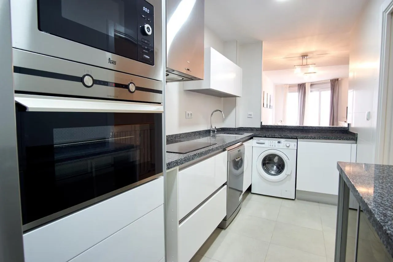 Los Remedios Oasis Suites Σεβίλλη 0*,